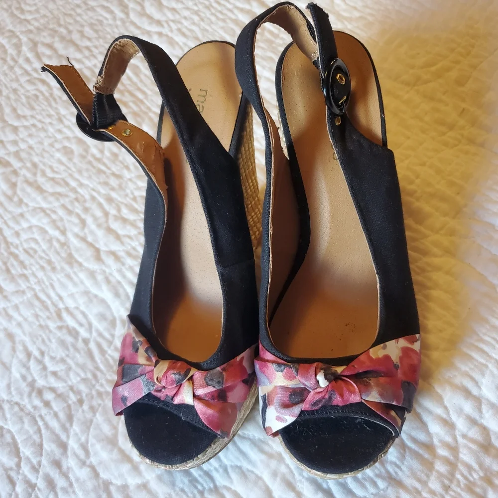 Open Toe Floral Wedge Size 6 Buckle Strap Pink Cute Spring Girly Heel Bow
